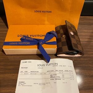 Key wallet- good condition